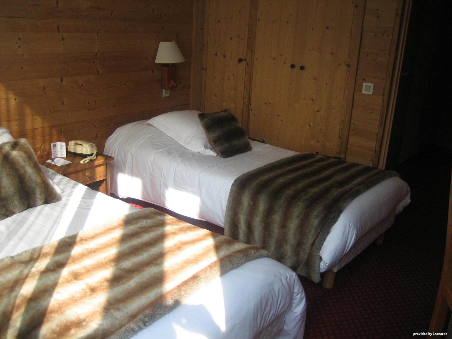 Hotel Alpen Roc Clusaz Pokój zdjęcie