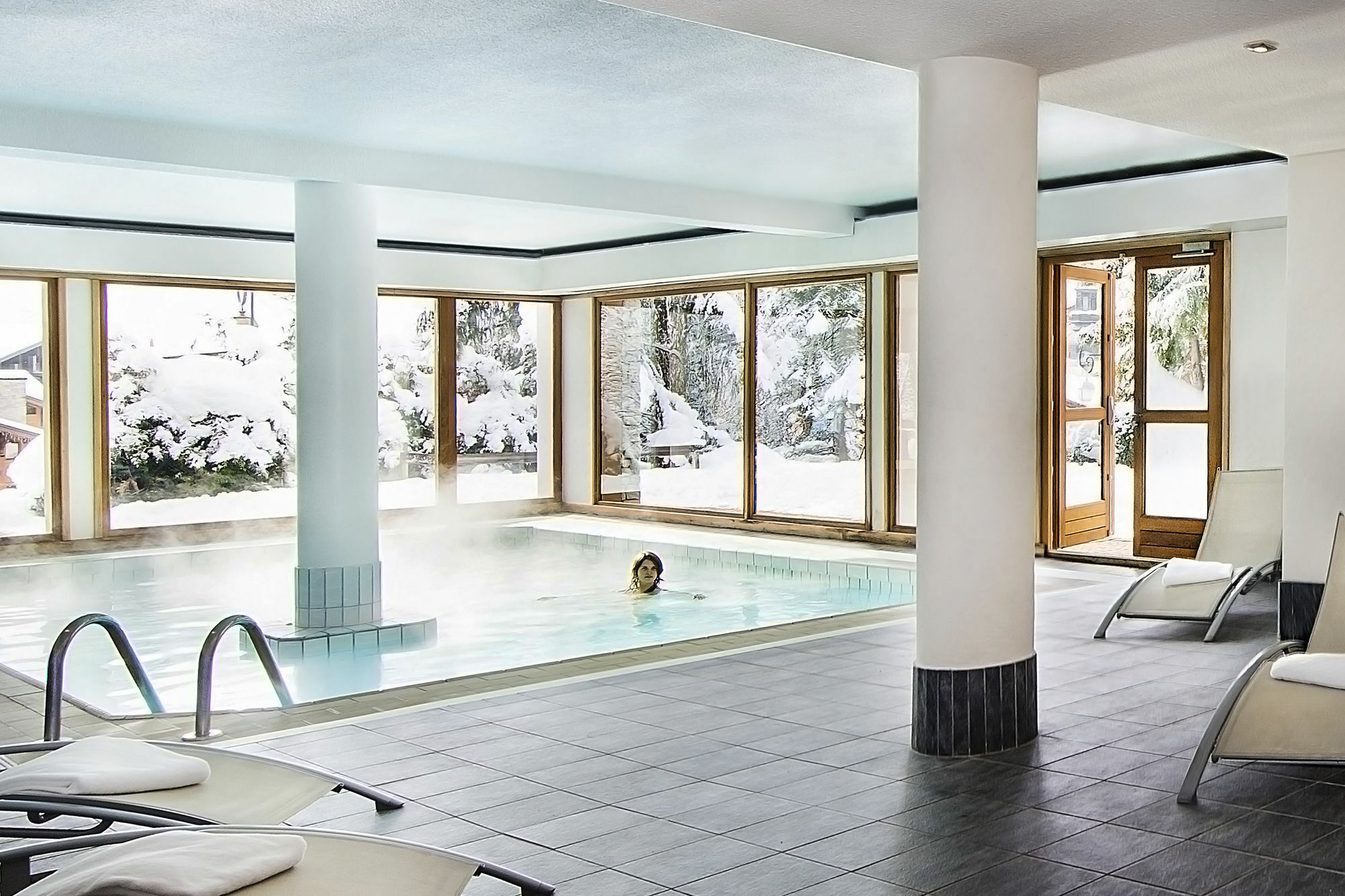 Hotel Alpen Roc Clusaz Zewnętrze zdjęcie