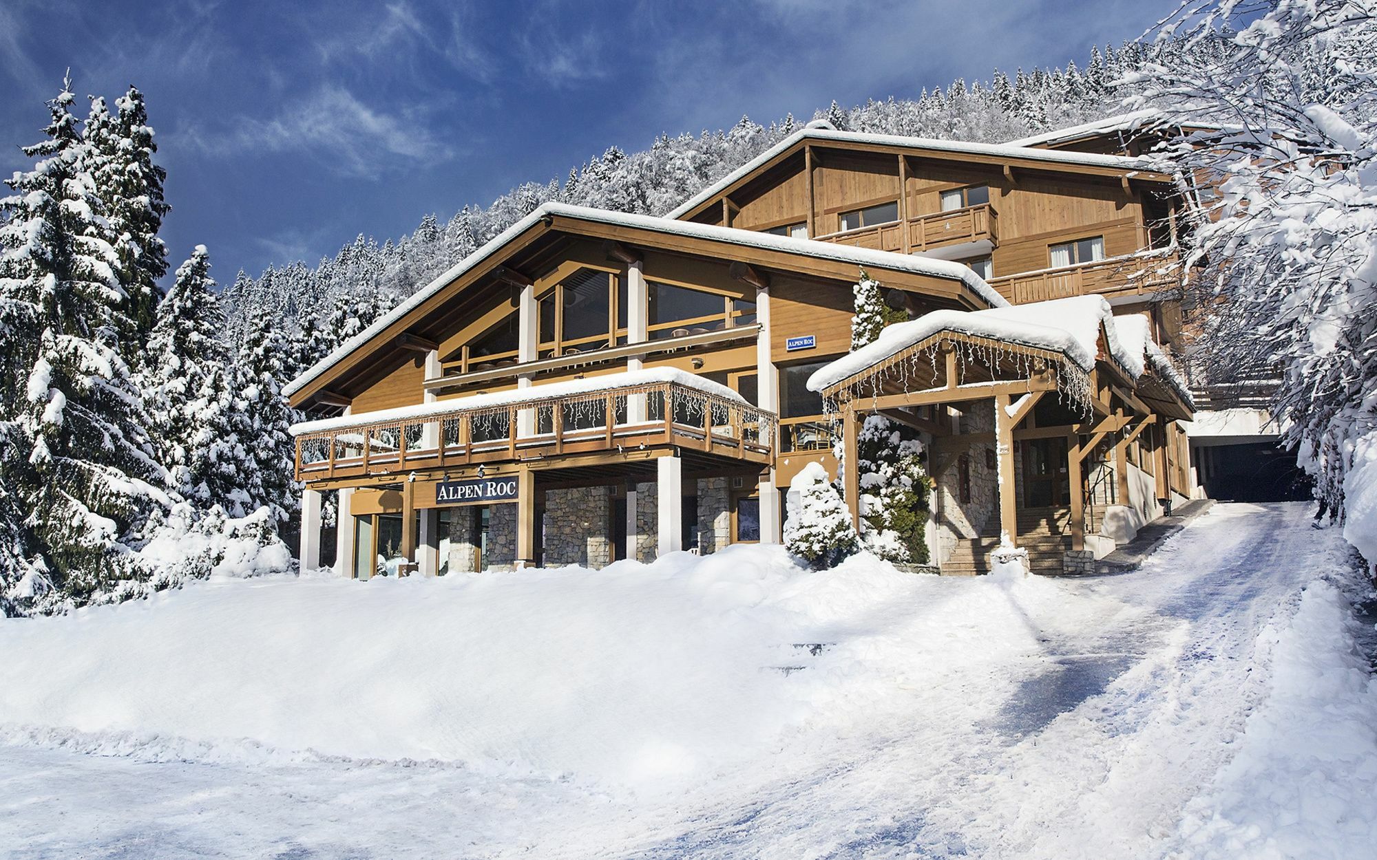 Hotel Alpen Roc Clusaz Zewnętrze zdjęcie